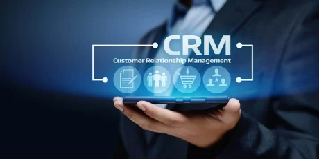 بهترین نرم‌ افزار CRM برای کسب‌ و کارهای کوچک در بریتانیا؛ راهنمای انتخاب هوشمندانه